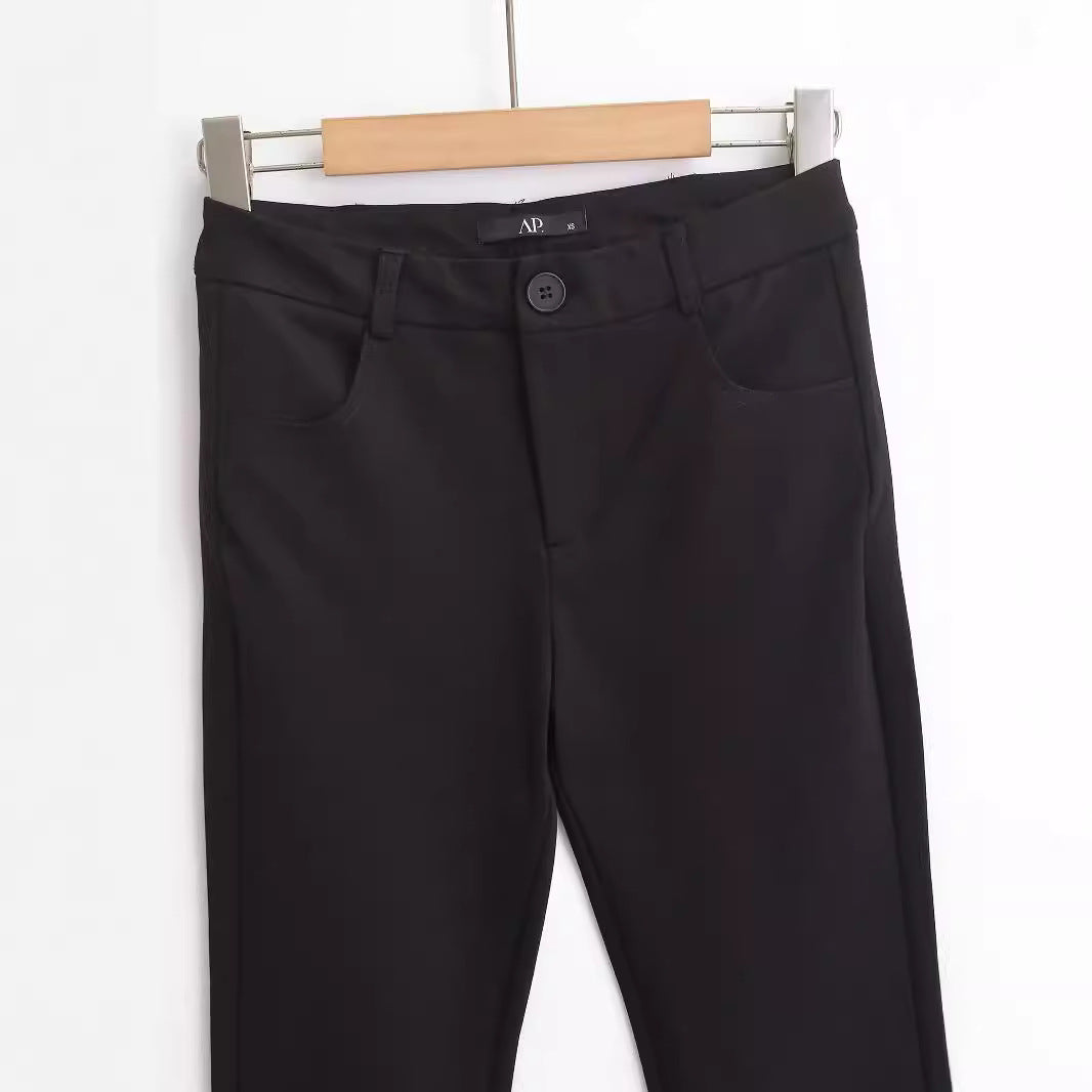 Low waisted suit with horseshoe pants for women